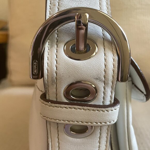Vintage Coach Soho Double Pocket Buckle Shoulder Bag - 9434 - White - Picture 7 of 13